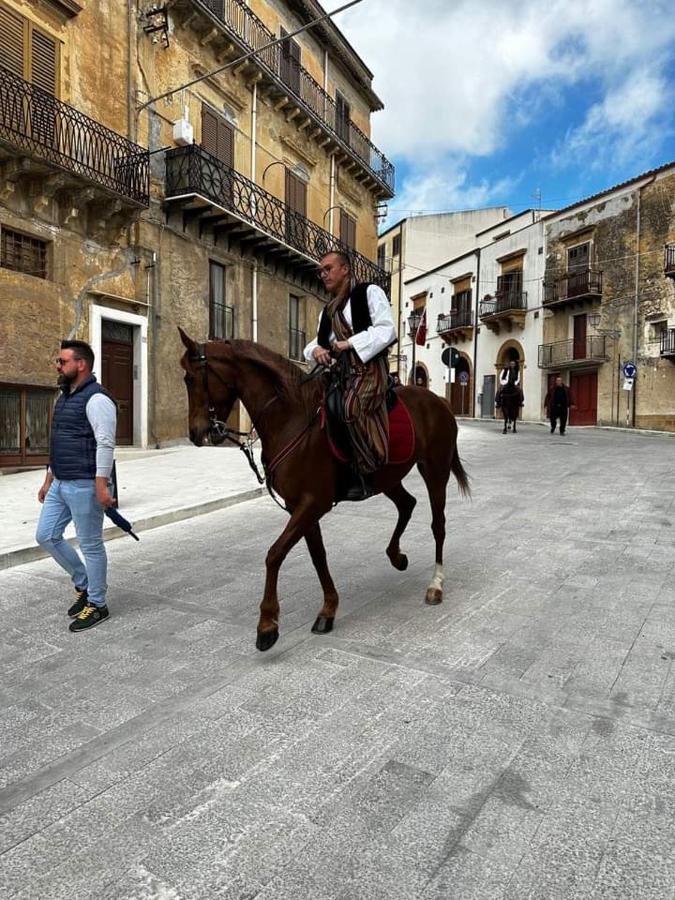 Rinaldo Holiday Home Sambuca di Sicilia Exterior foto